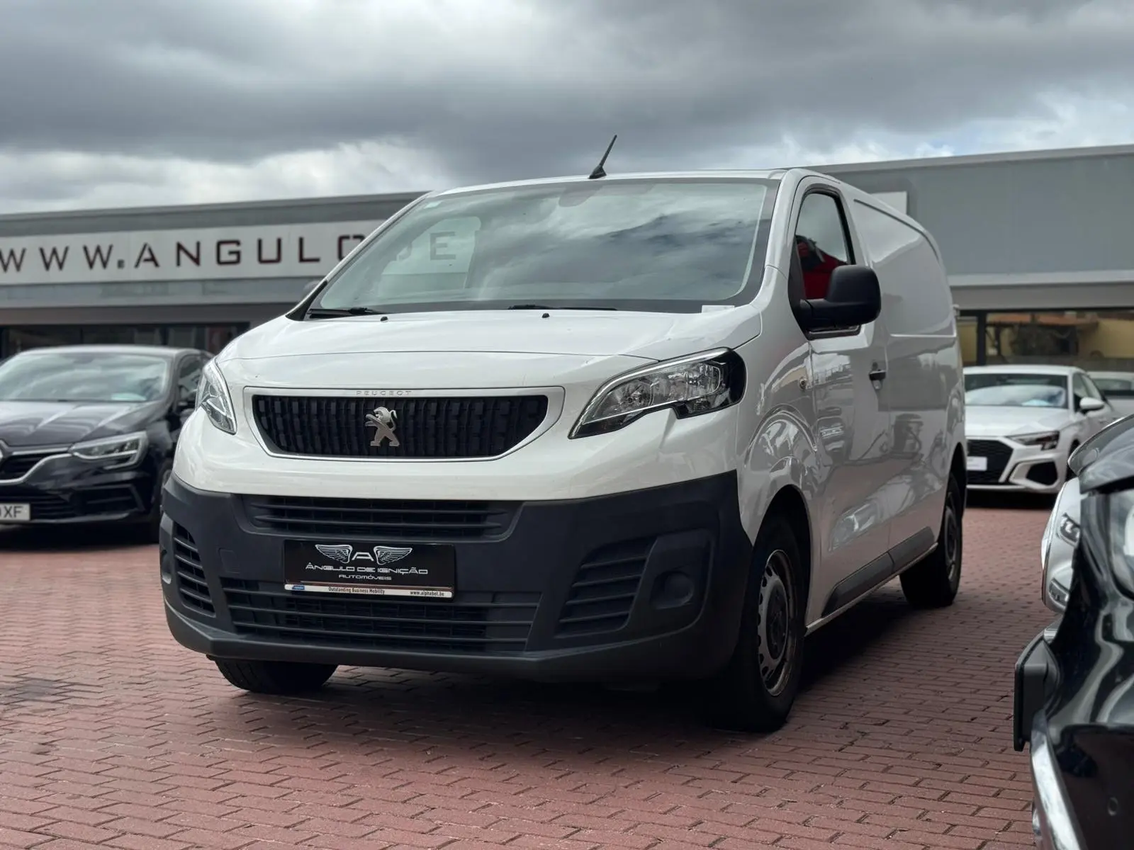 Peugeot Expert L2H1 TwinCab Premium 1