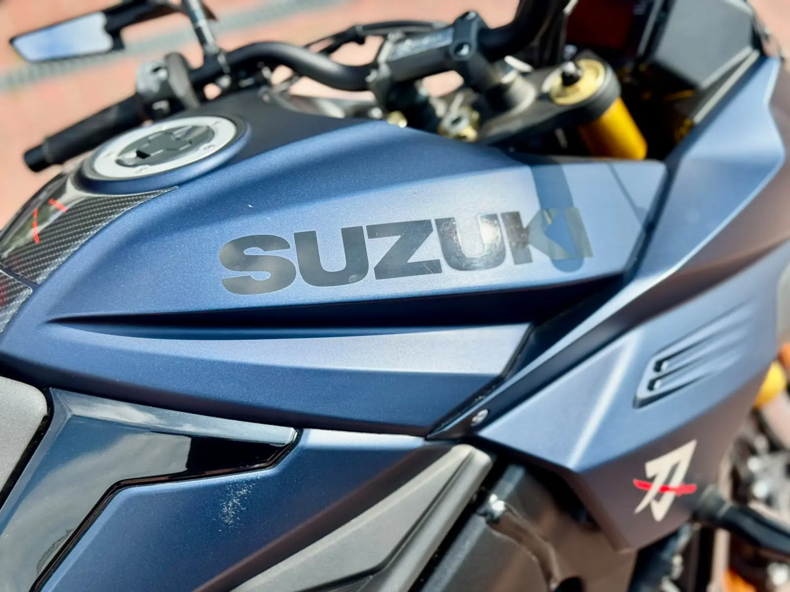 Suzuki Katana Katana neo-retro de alta performance 15