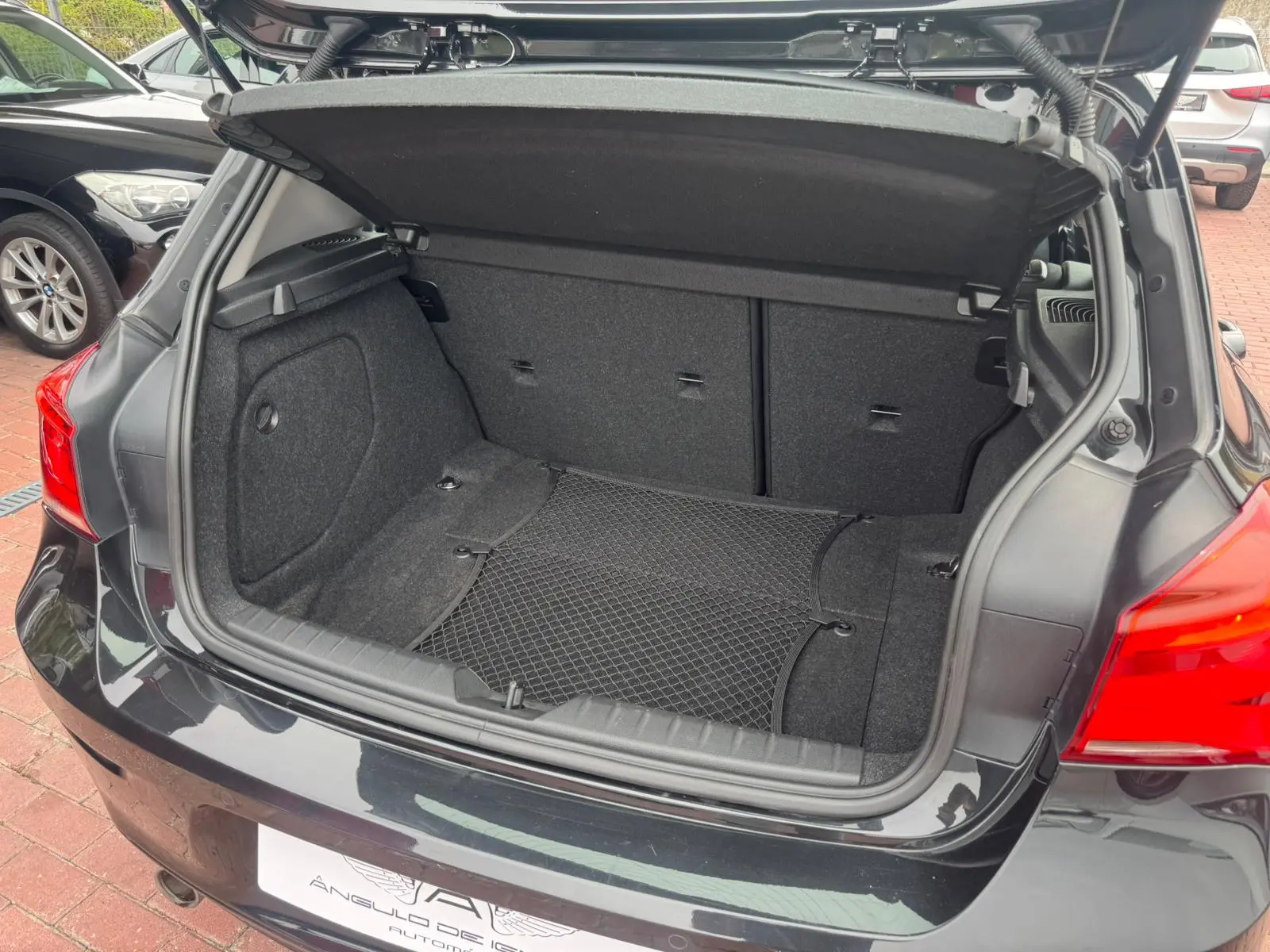 BMW 116 d Corporate Edition 12