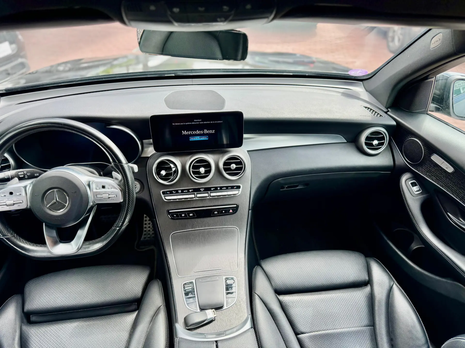 Mercedes-Benz GLC 300 de Coupe 4Matic 9G-TRONIC AMG Line 12