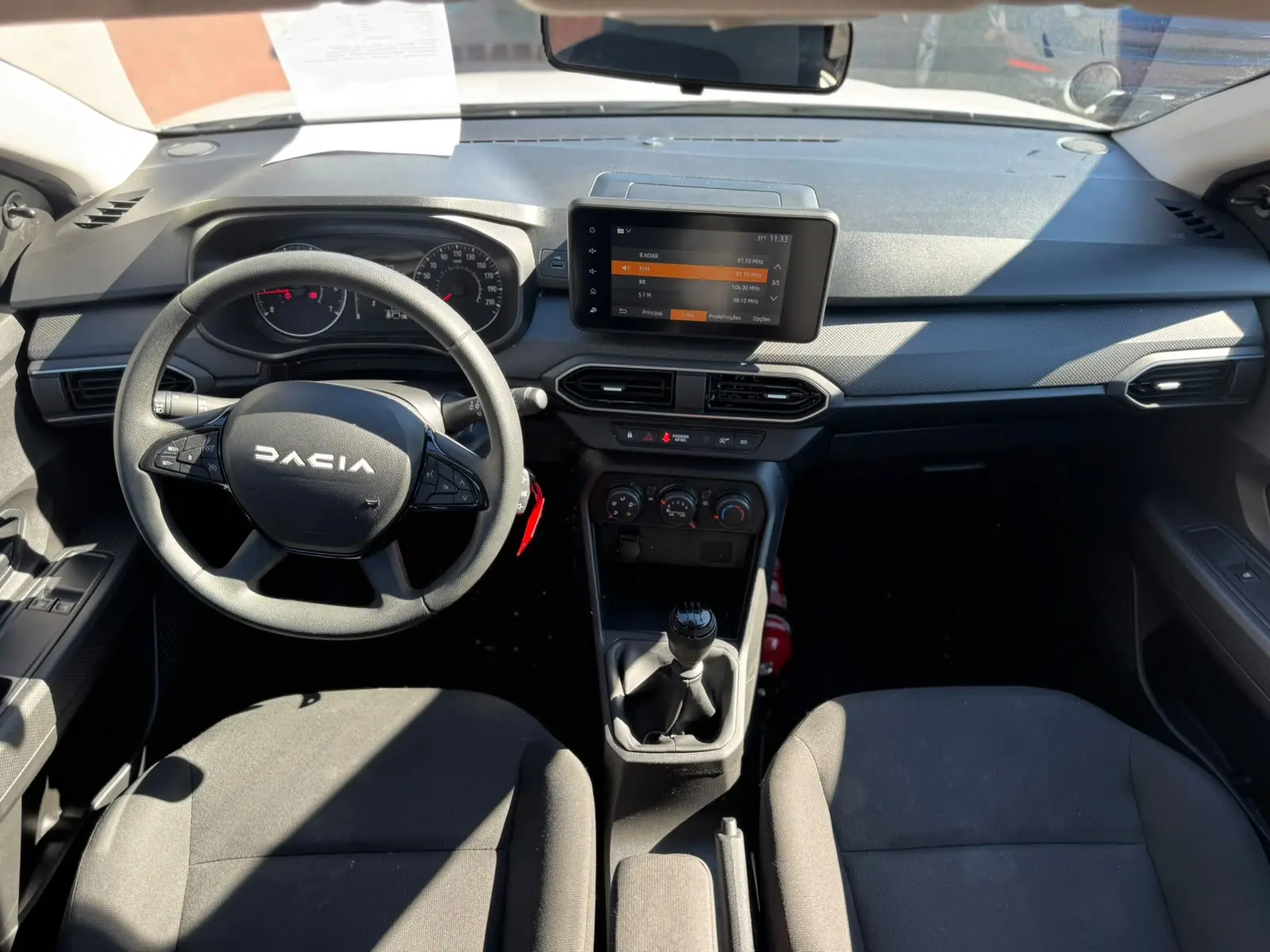 Dacia Sandero 1.0 TCe Essential 15