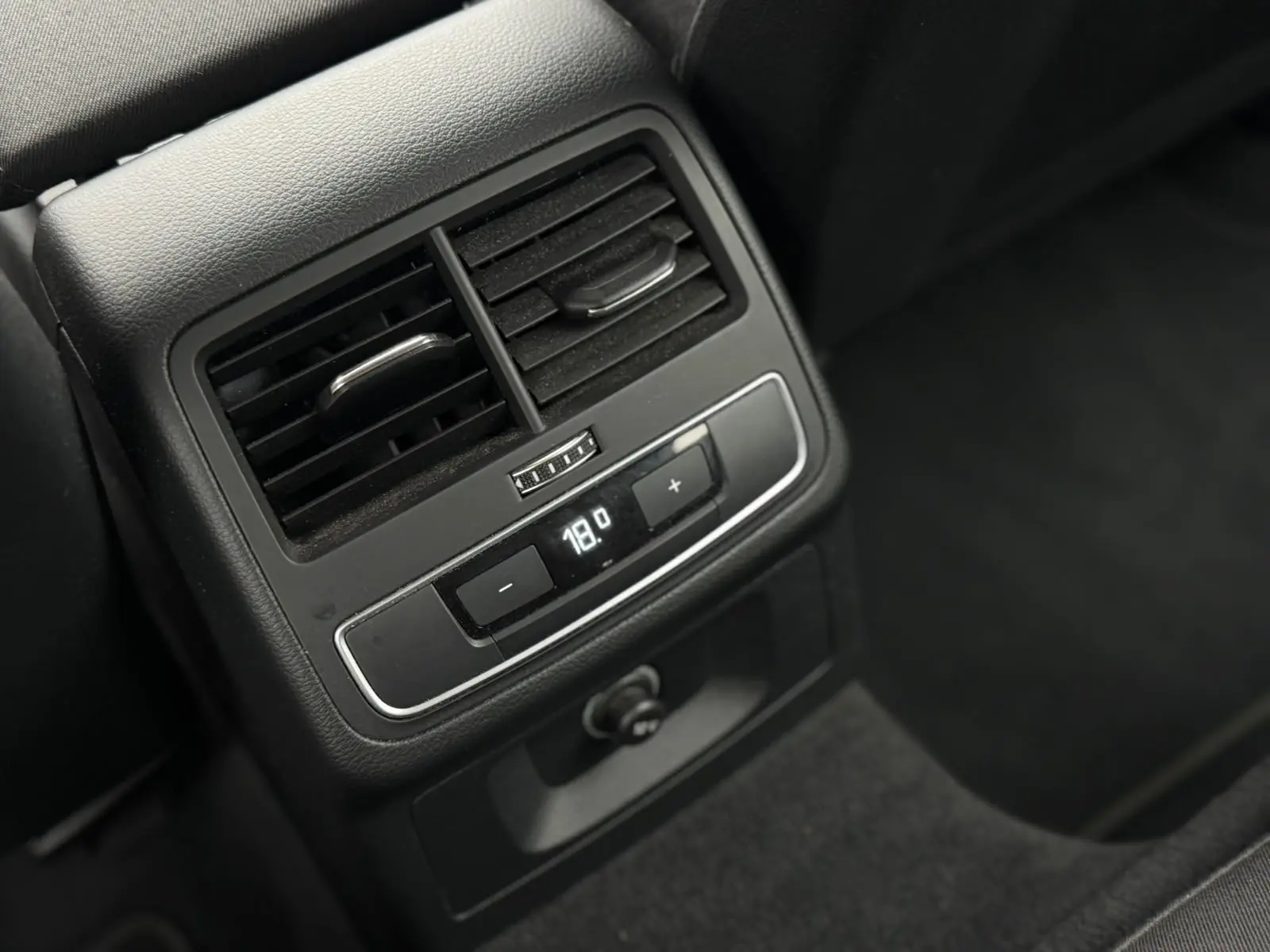 Audi A4 23