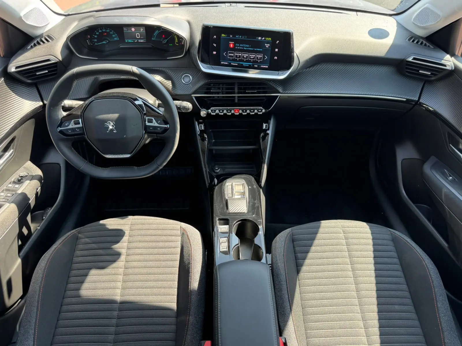 Peugeot e-208 50 kWh Active Pack 13
