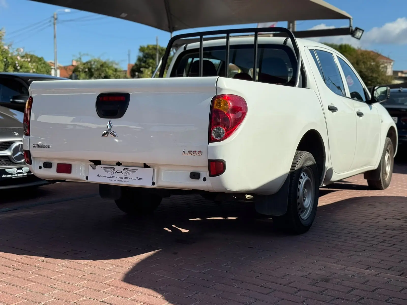 Mitsubishi L200 2.5 DI-D CD In.AC Low Rider 2WD 8