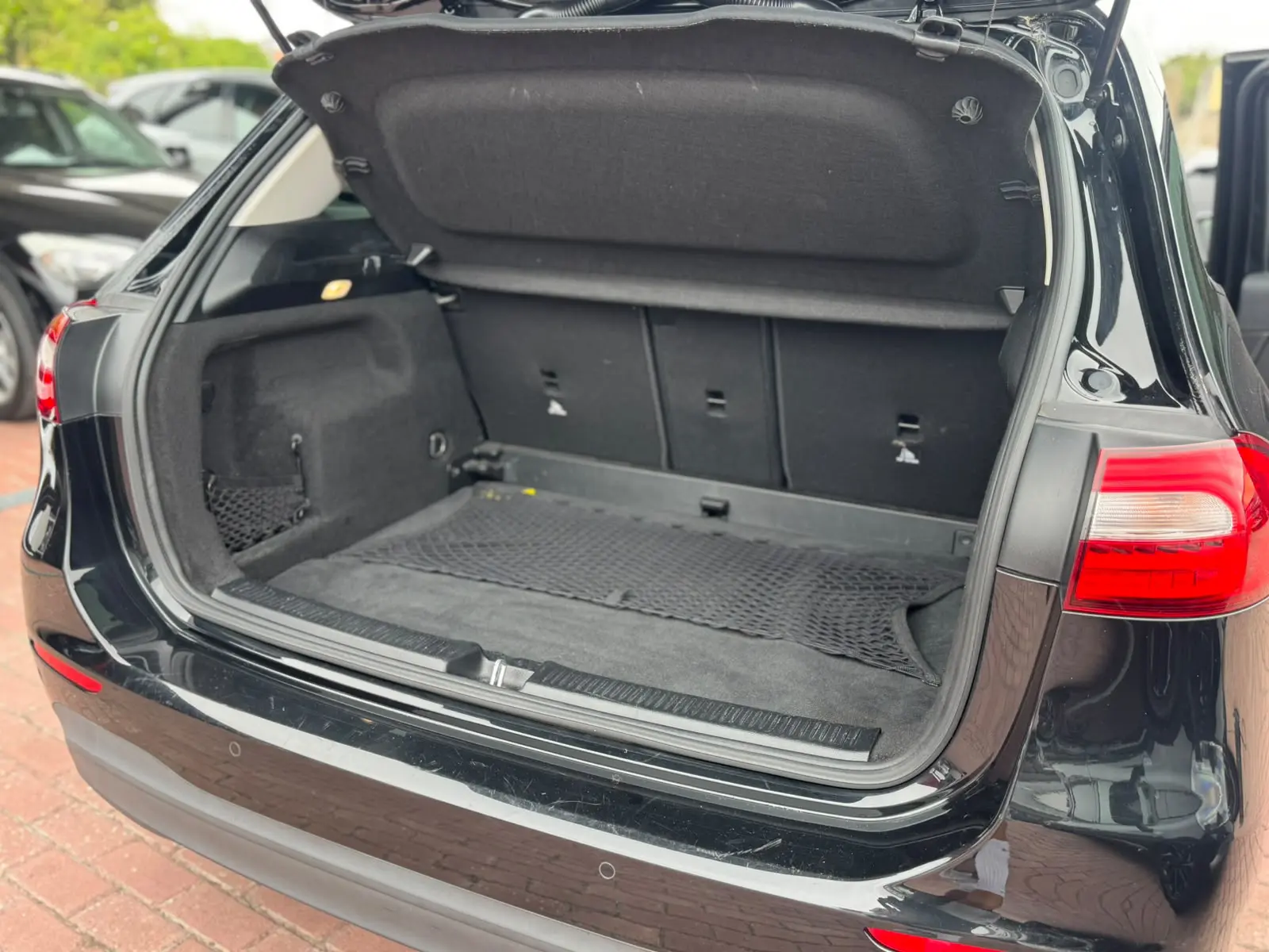 Mercedes-Benz B 200 d 8G-DCT 9