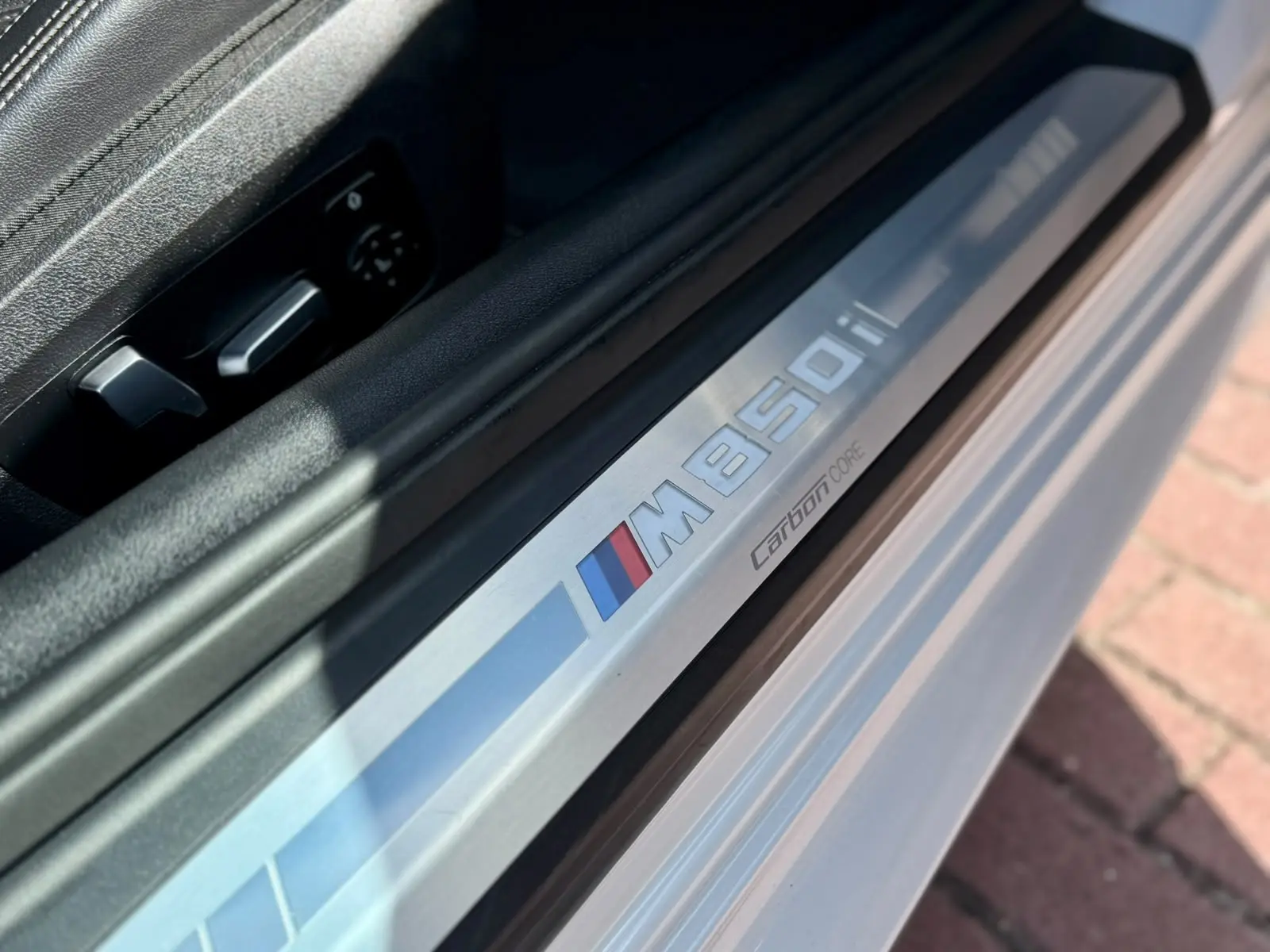BMW M850i xDrive 25