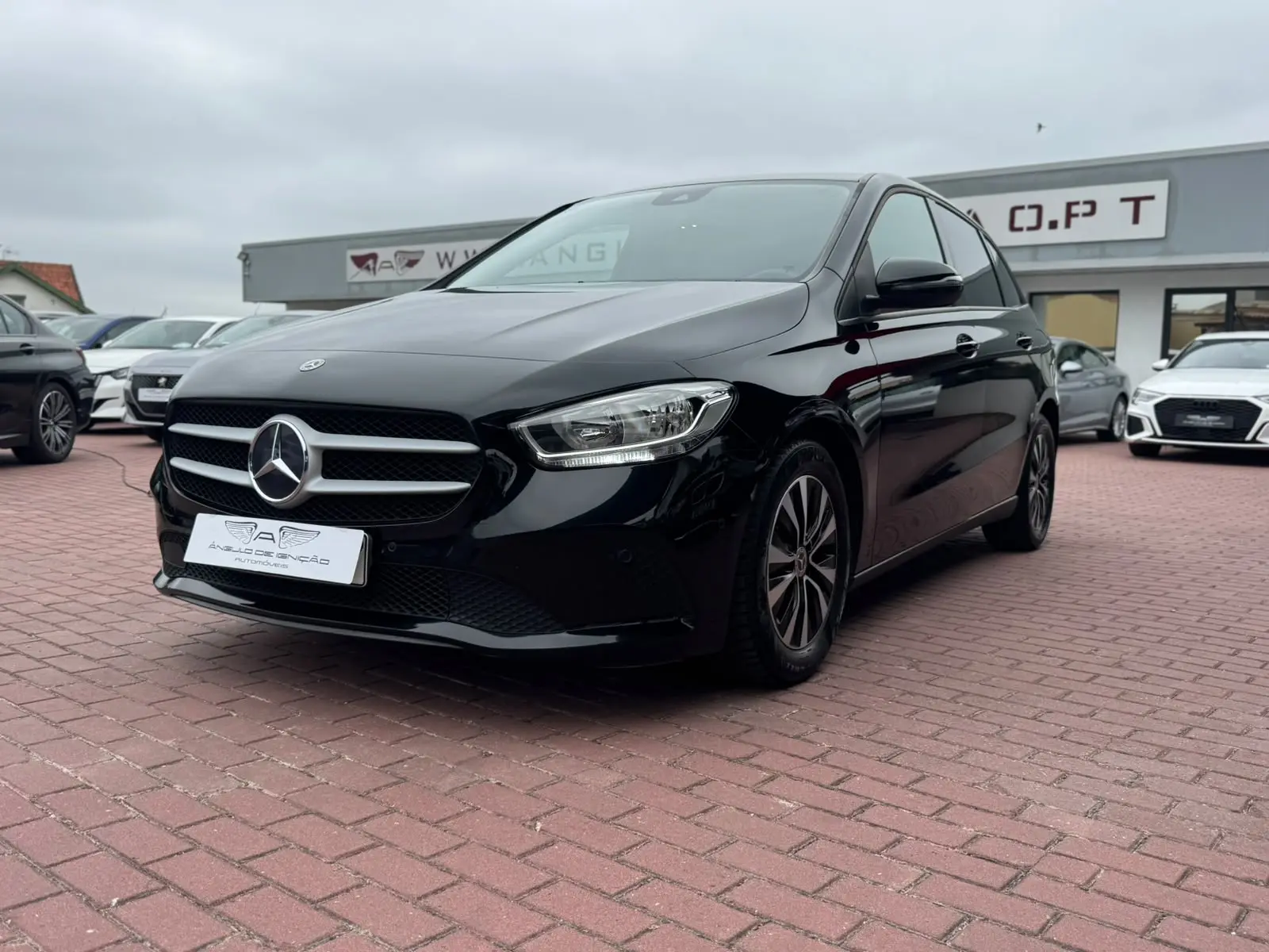 Mercedes-Benz B 200 d 8G-DCT 2