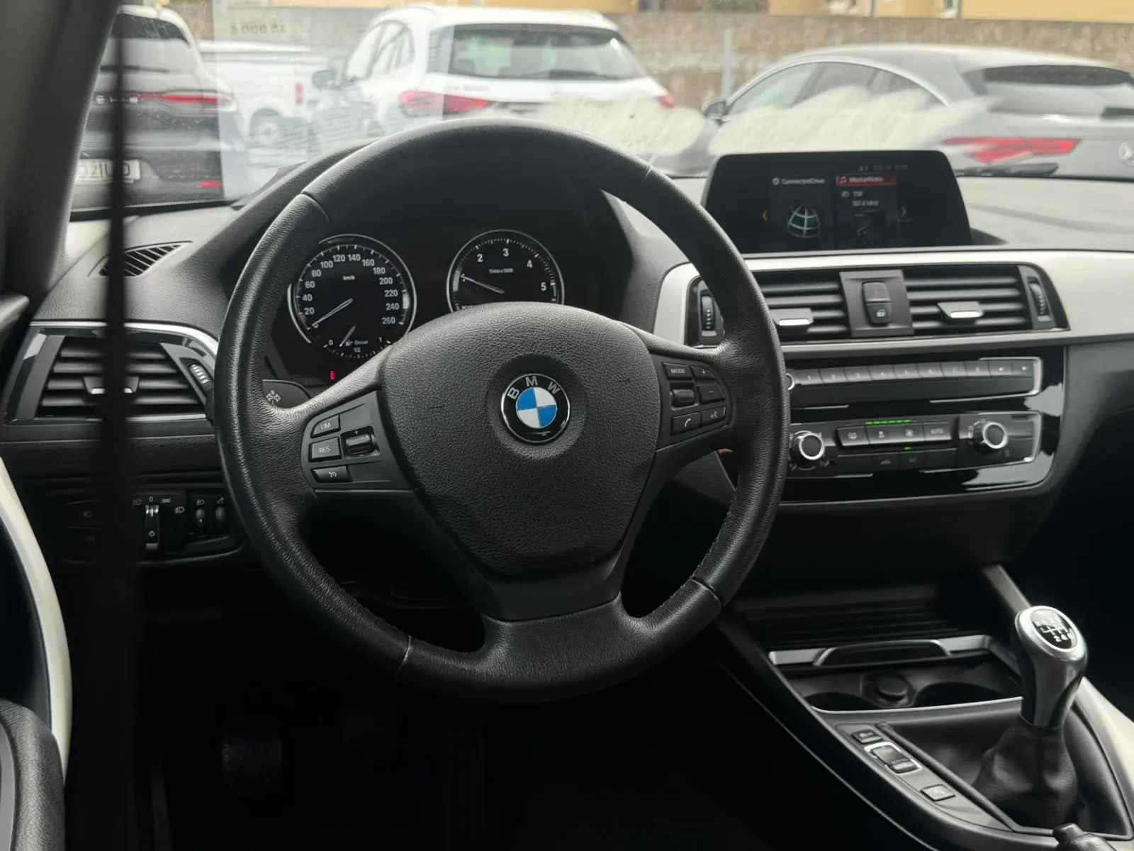 BMW 116 d Corporate Edition 19