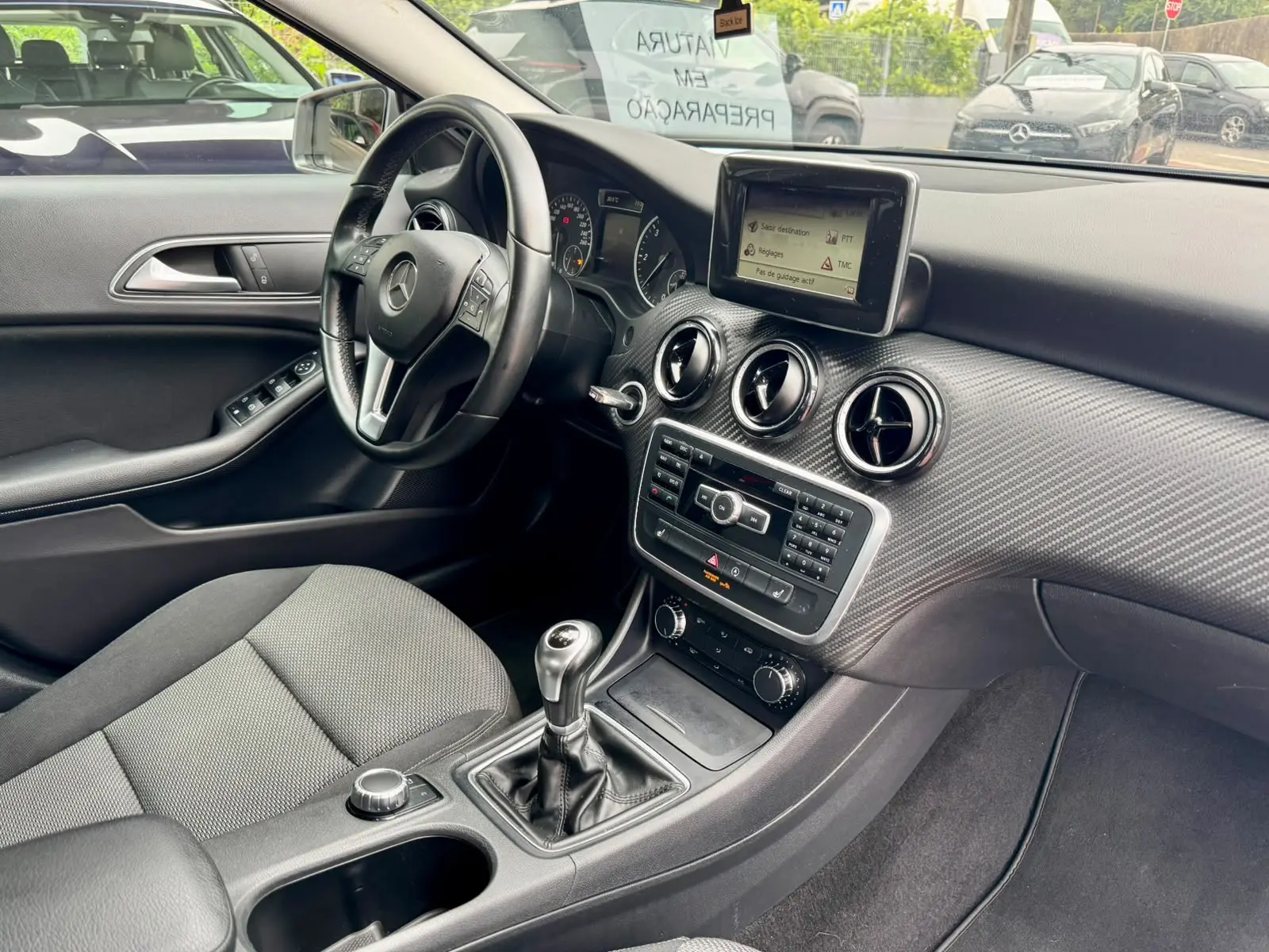 Mercedes-Benz GLA 180 d Style 10