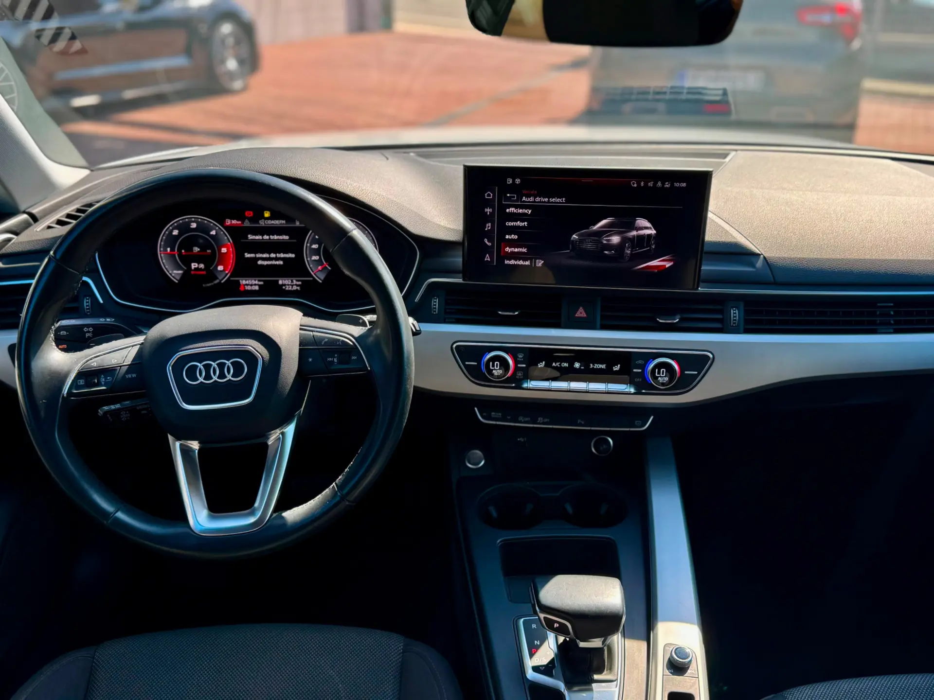 Audi A4 2.0 TDI multitronic Business Line 14