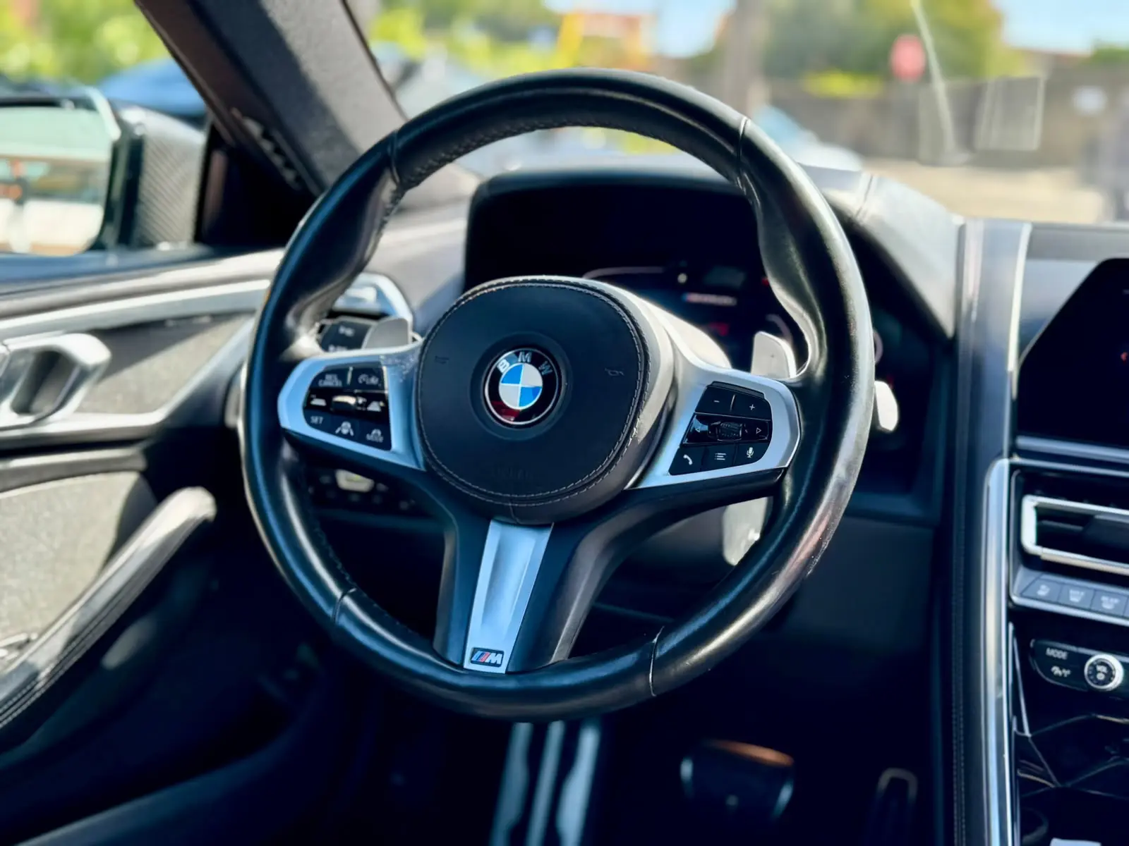 BMW M850i xDrive 13