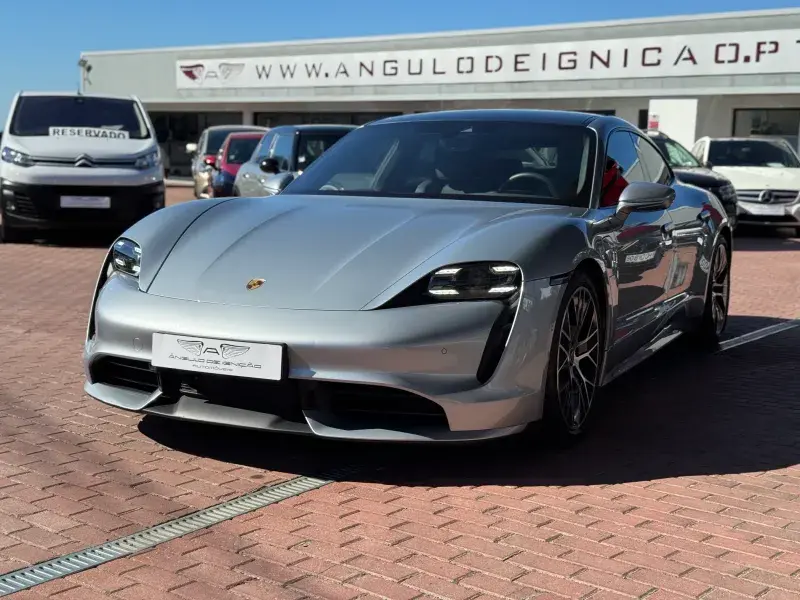 Porsche Taycan Turbo 1