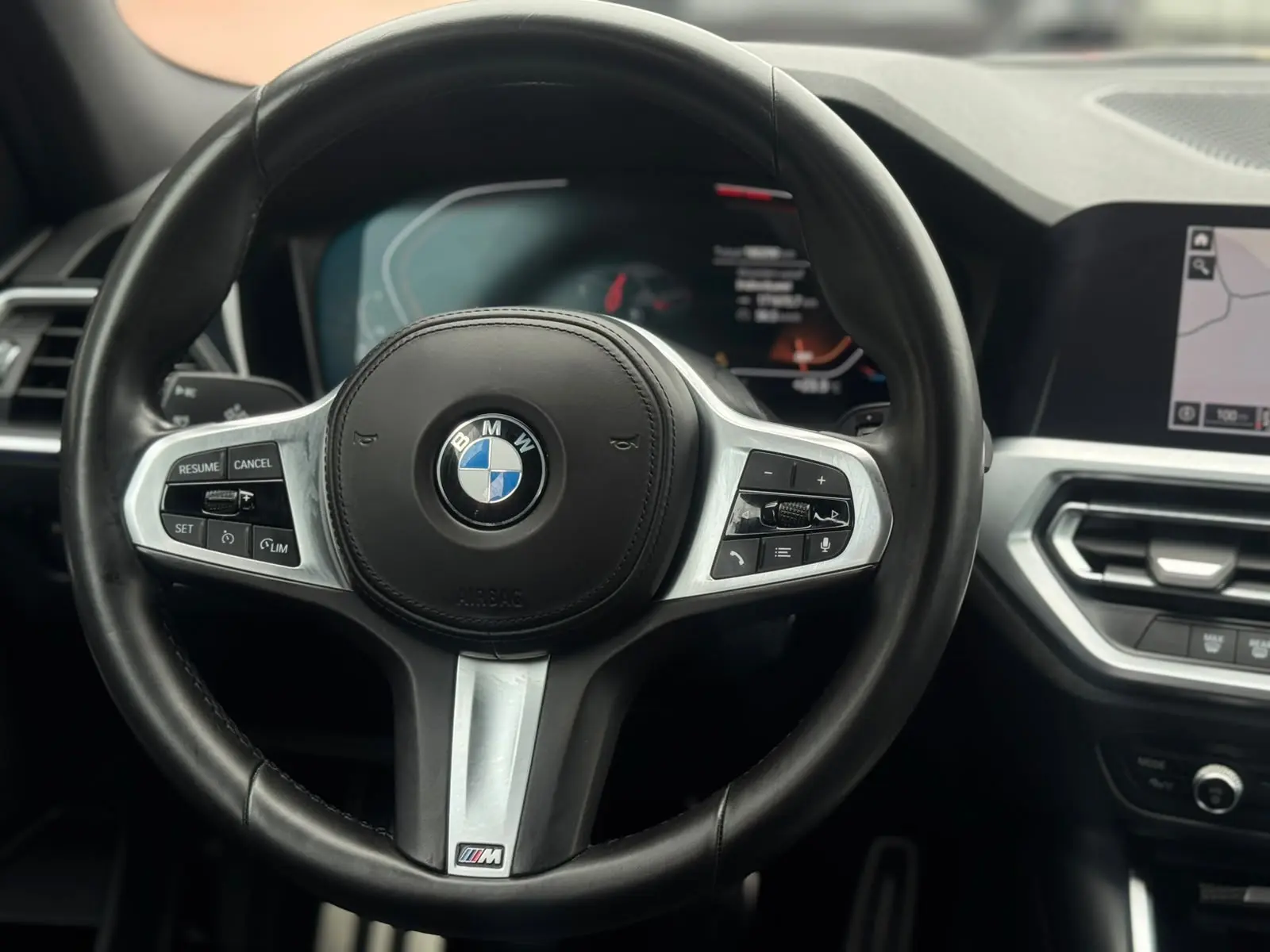 BMW 318 d Pack M 9