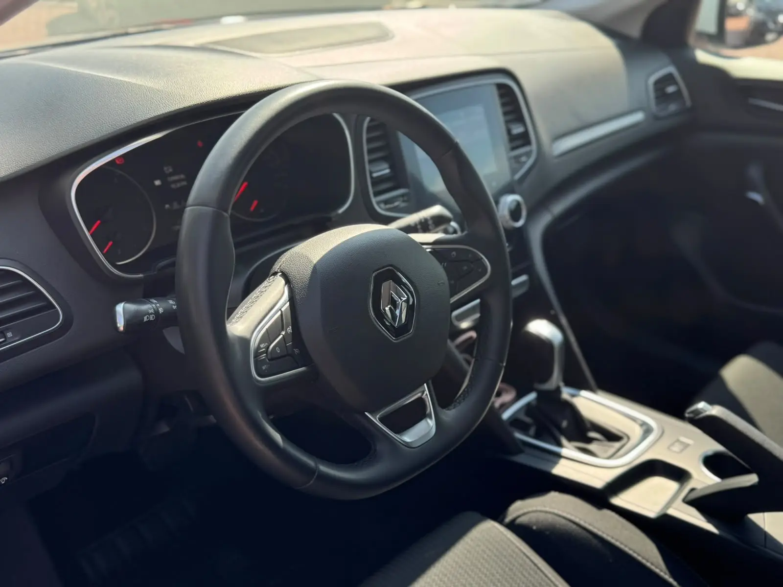 Renault Mégane BLUE dCi 115 EDC BUSINESS EDITION 14