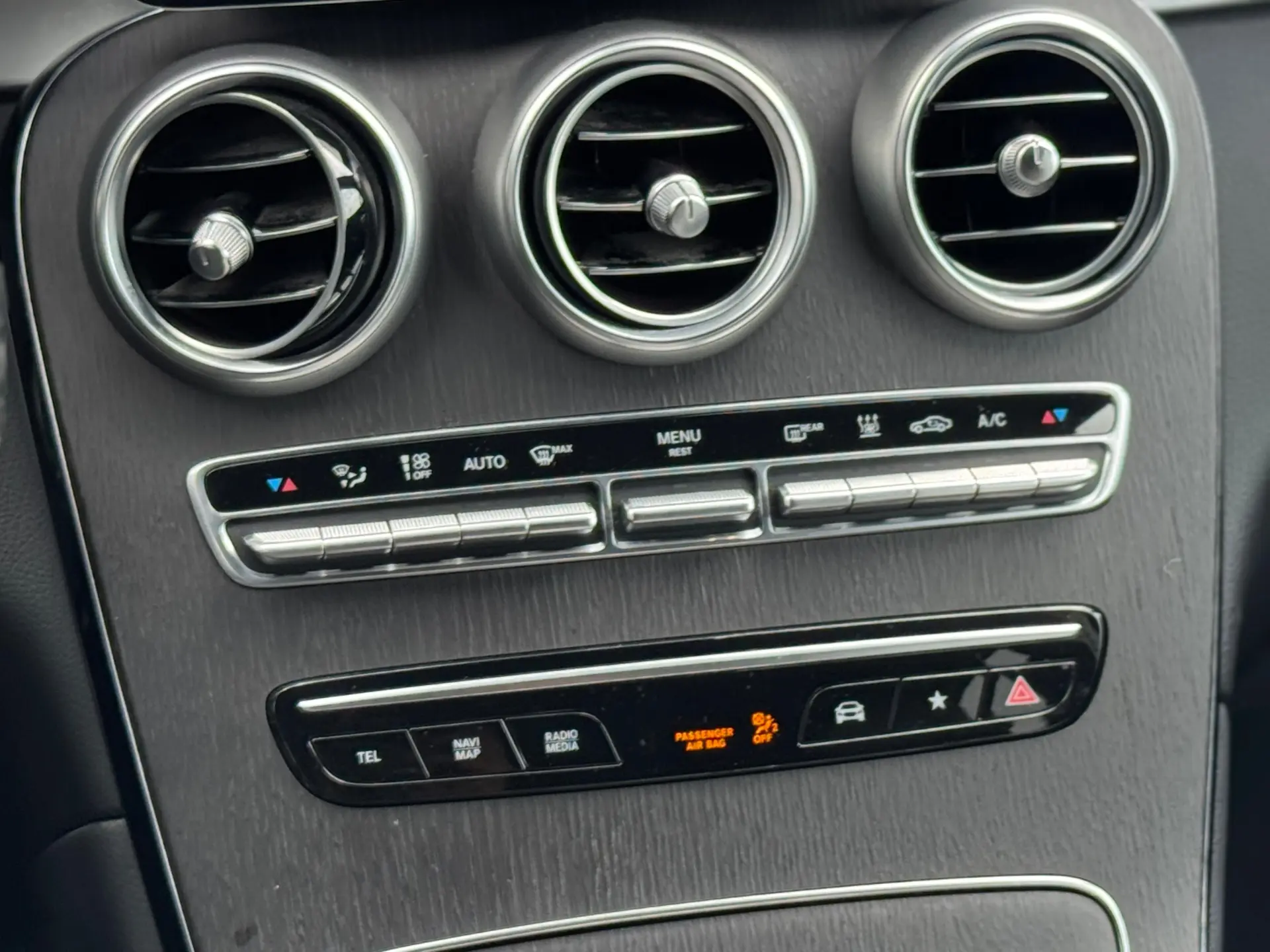 Mercedes-Benz GLC 300 de Coupe 4Matic 9G-TRONIC AMG Line 22