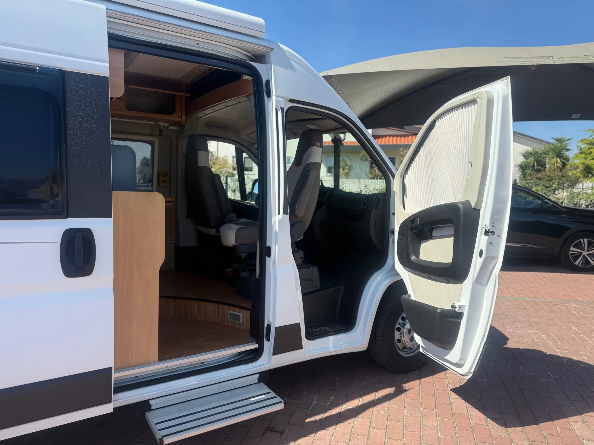 Citroën Jumper 2.2 BlueHDi 35 L4 CD Control 8