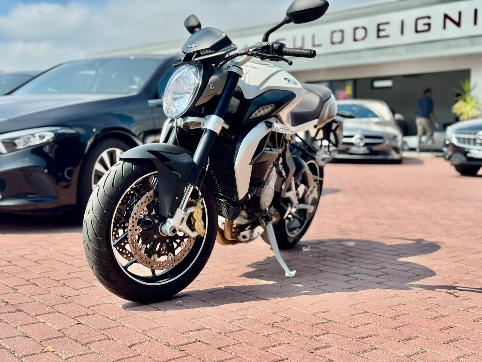 MV Agusta Brutale MV Agusta Brutale 675 3