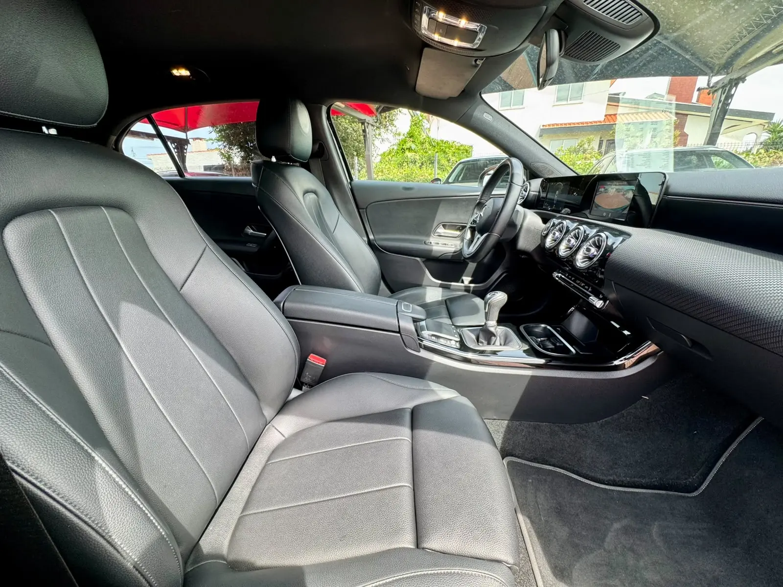 Mercedes-Benz A 180 d Business Solutions 30