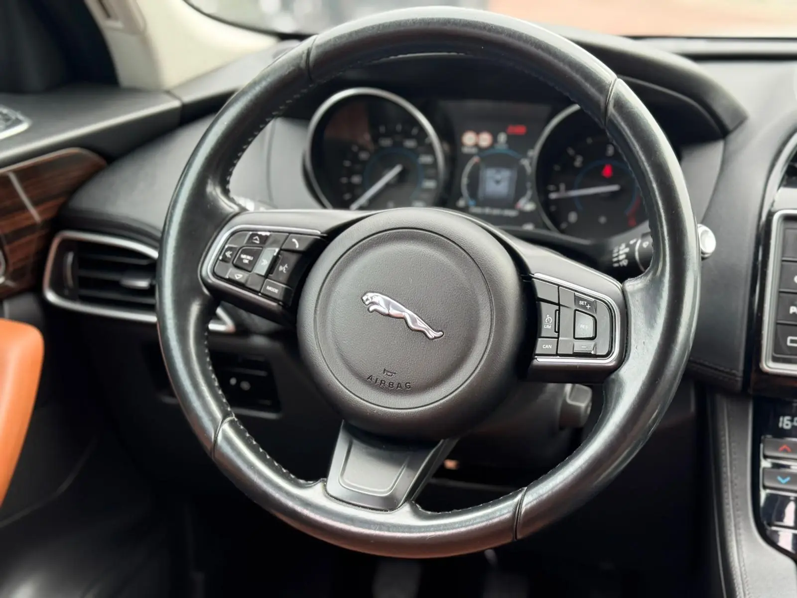 Jaguar F-Pace 20d R-Sport 23