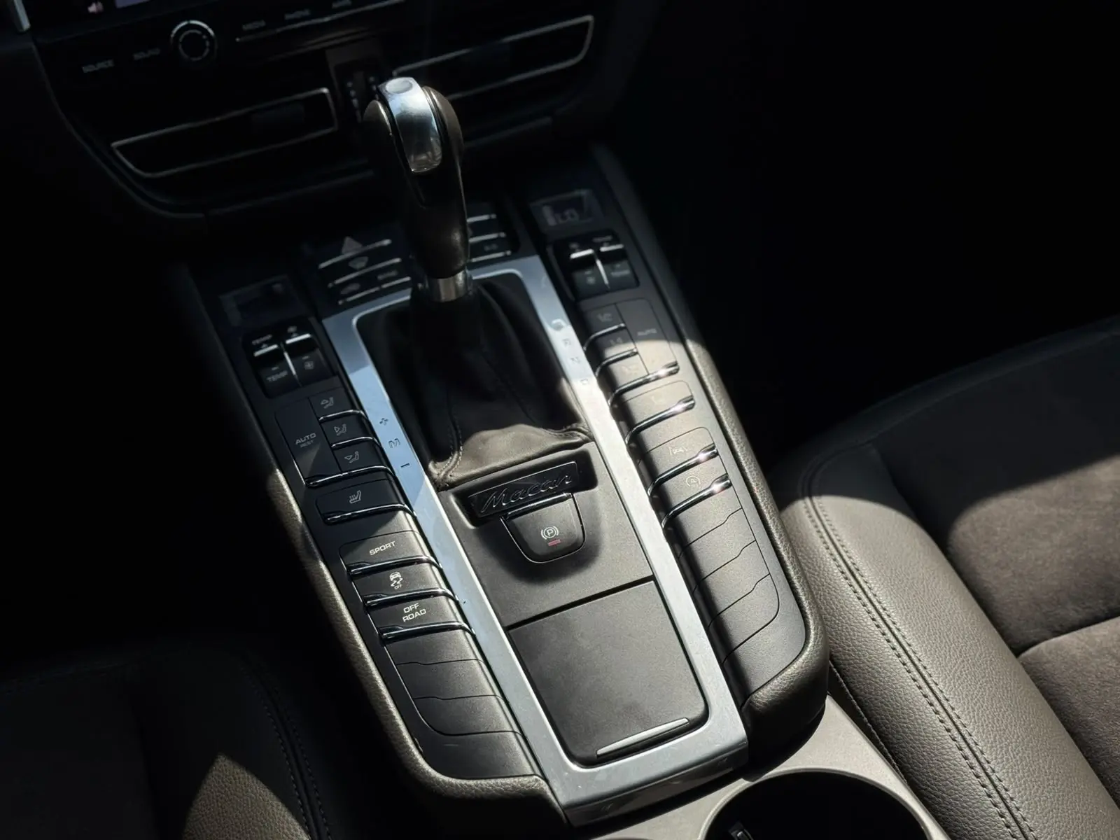 Porsche Macan 2.0T 19