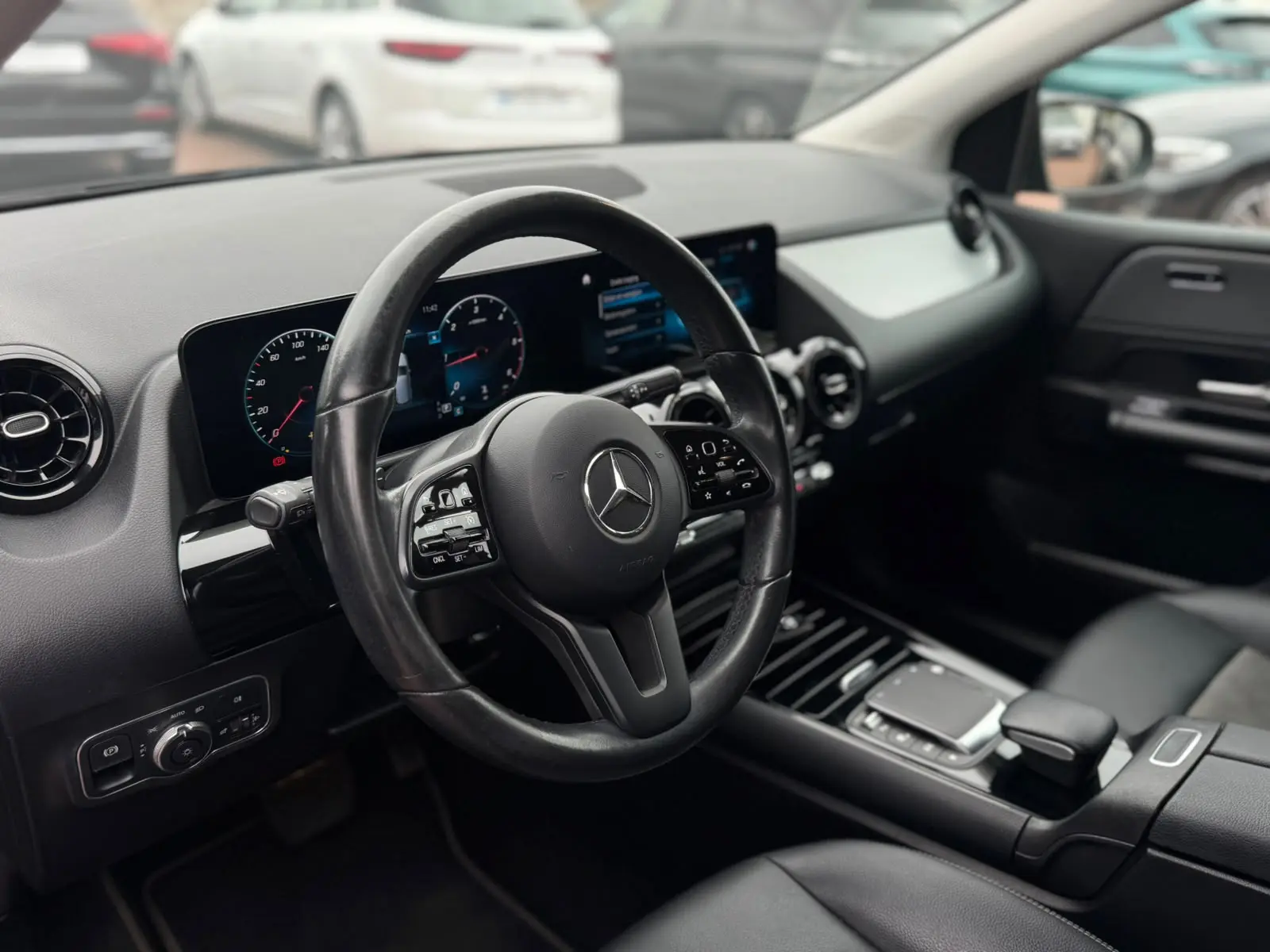 Mercedes-Benz B 200 d 8G-DCT 15