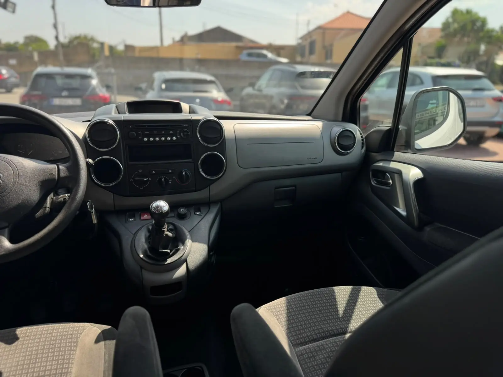 Citroen Berlingo Outro 11