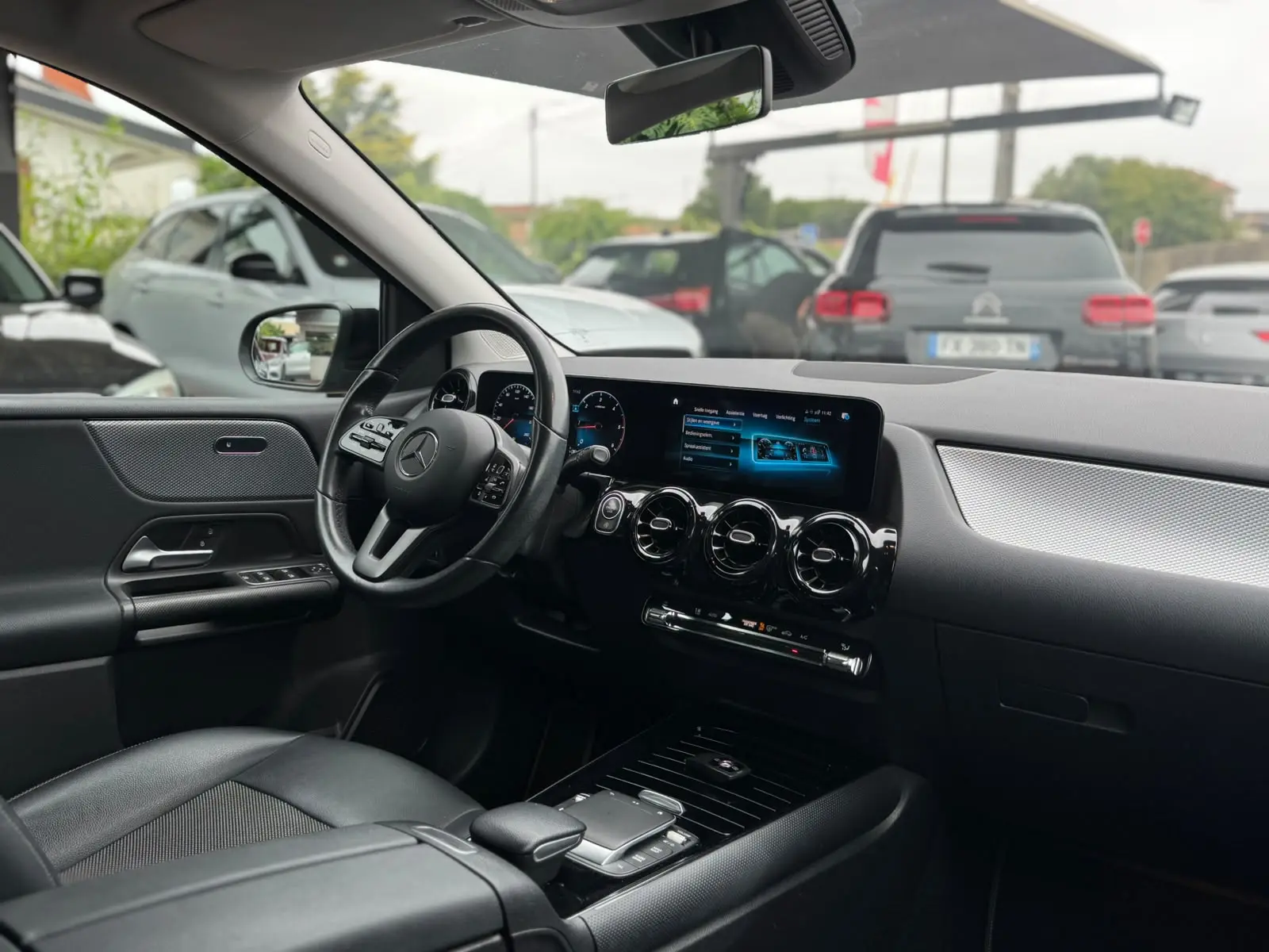Mercedes-Benz B 200 d 8G-DCT 18