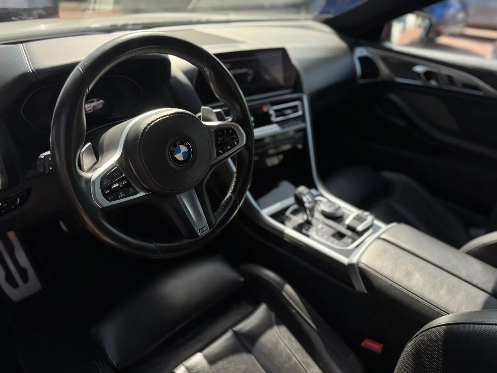 BMW M850i xDrive 11