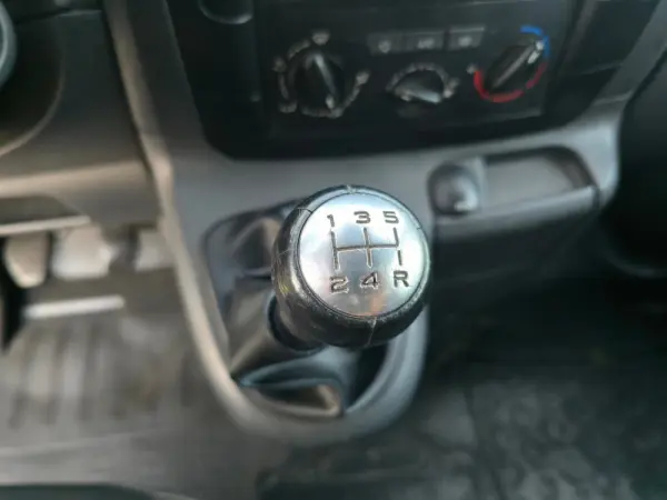 Peugeot Expert 1.6 HDi L2H1 Semi-Vidrado 14
