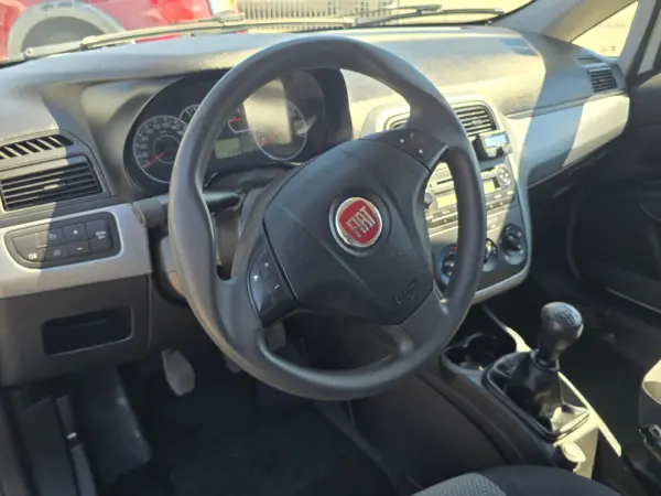 Fiat Punto van 8