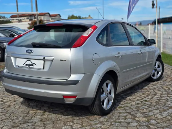 Ford Focus 1.6 TDCi Connection 6