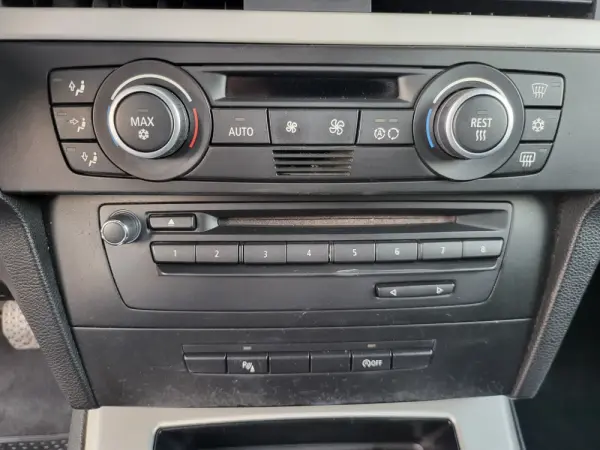 BMW 318 d Touring 16