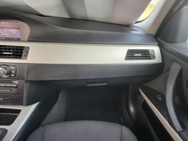 BMW 318 d Touring 19