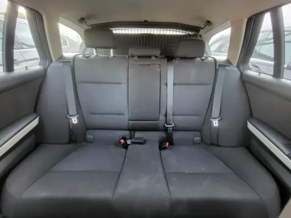 BMW 318 d Touring 24