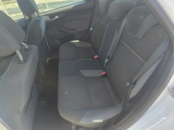 Ford Focus 1.6 TDCi Titanium Best 19