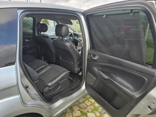 Ford S-Max 1.8 TDCi Titanium 7L 10