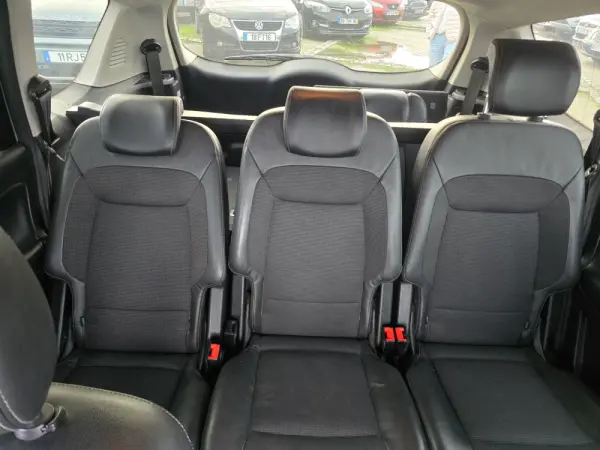 Ford S-Max 1.8 TDCi Titanium 7L 23