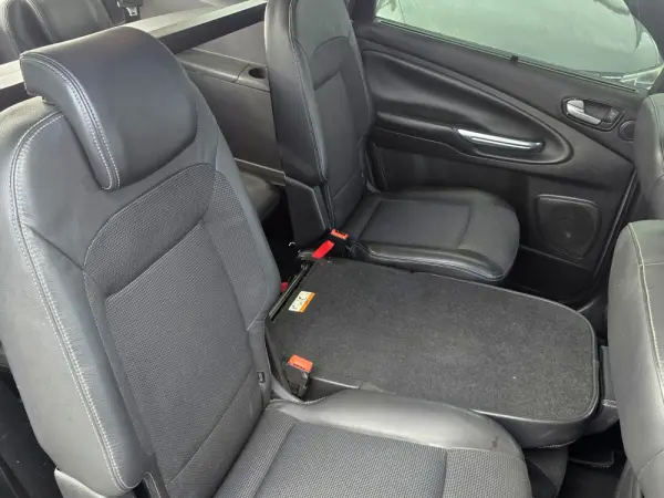 Ford S-Max 1.8 TDCi Titanium 7L 24