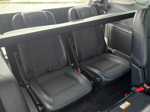 Ford S-Max 1.8 TDCi Titanium 7L 25