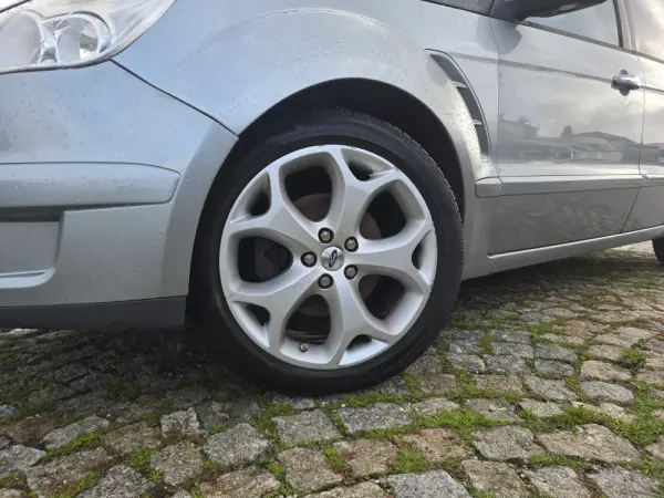 Ford S-Max 1.8 TDCi Titanium 7L 27