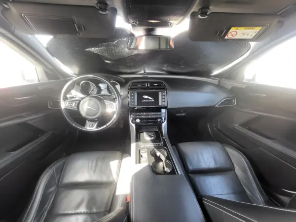 Jaguar XE 2.0 D R-Sport AWD Aut. 17