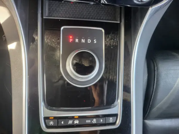 Jaguar XE 2.0 D R-Sport AWD Aut. 26