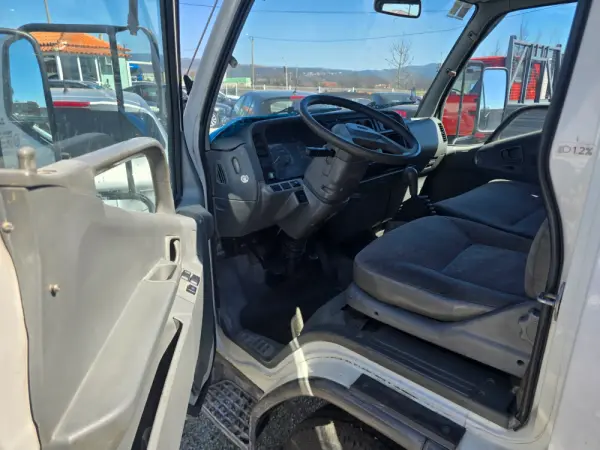 Mitsubishi Canter 2.8 D FE531EWSLEA5 CD 7