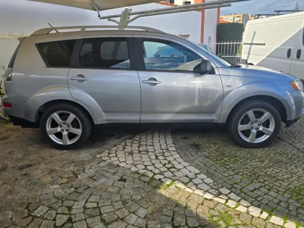 Mitsubishi Outlander 2.0 DI-D Instyle 4WD 6