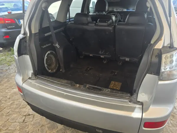 Mitsubishi Outlander 2.0 DI-D Instyle 4WD 7