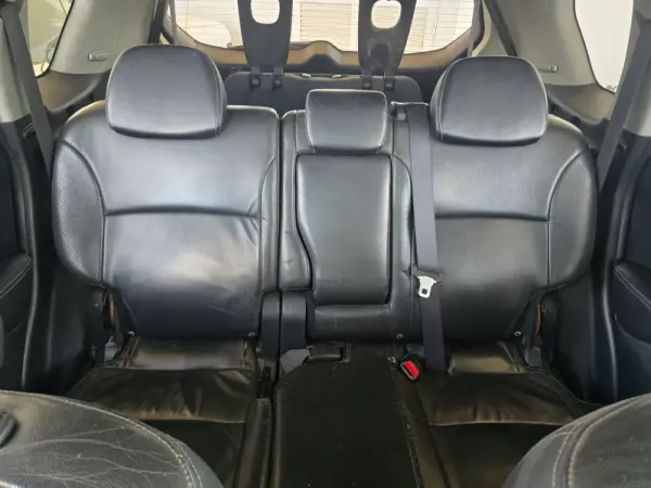 Mitsubishi Outlander 2.0 DI-D Instyle 4WD 27