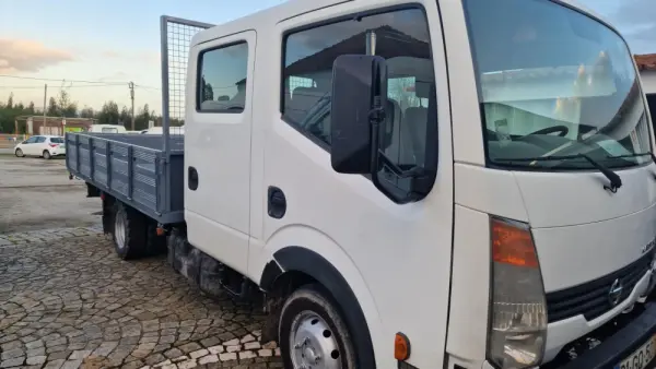 Nissan Cabstar 12