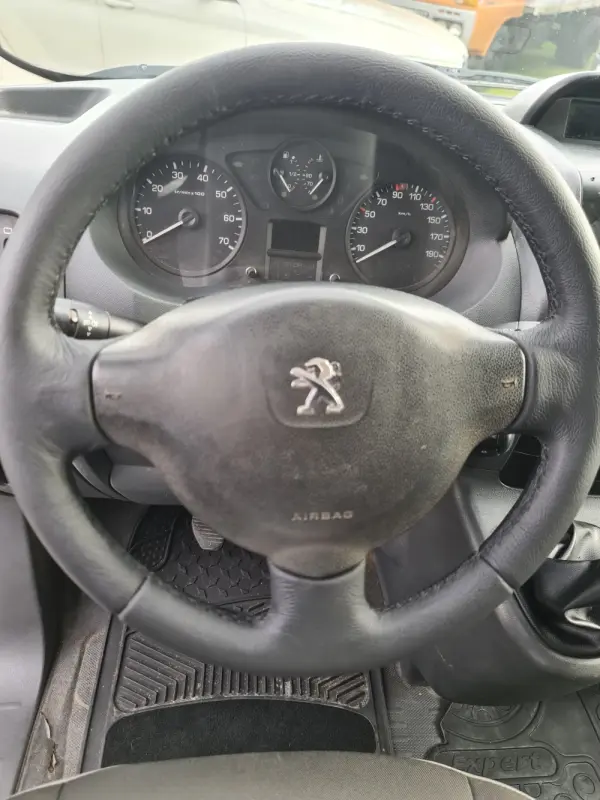 Peugeot Expert AVANTAGE EDITION 8