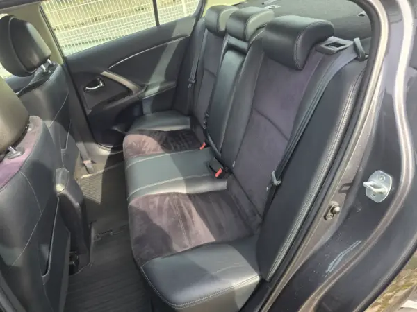 Toyota Avensis 2.0 D-4D 20