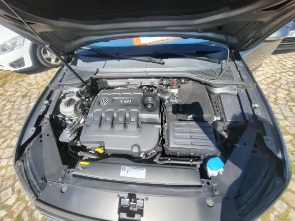 Volkswagen Passat 2.0 TDi Confortline DSG 8